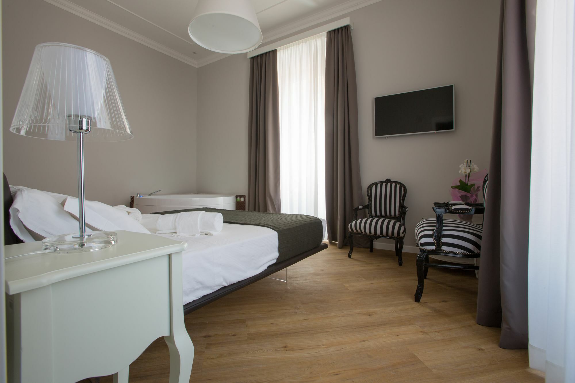 Ara Guest house 2*